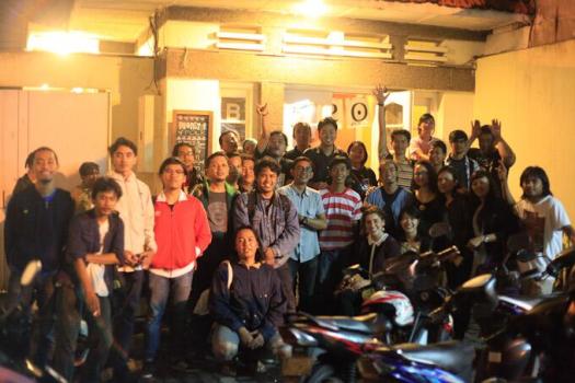 Penonton Monster of Folk tour di Surabaya. Foto: Denan Bagus (akudenan.wordpress.com)
